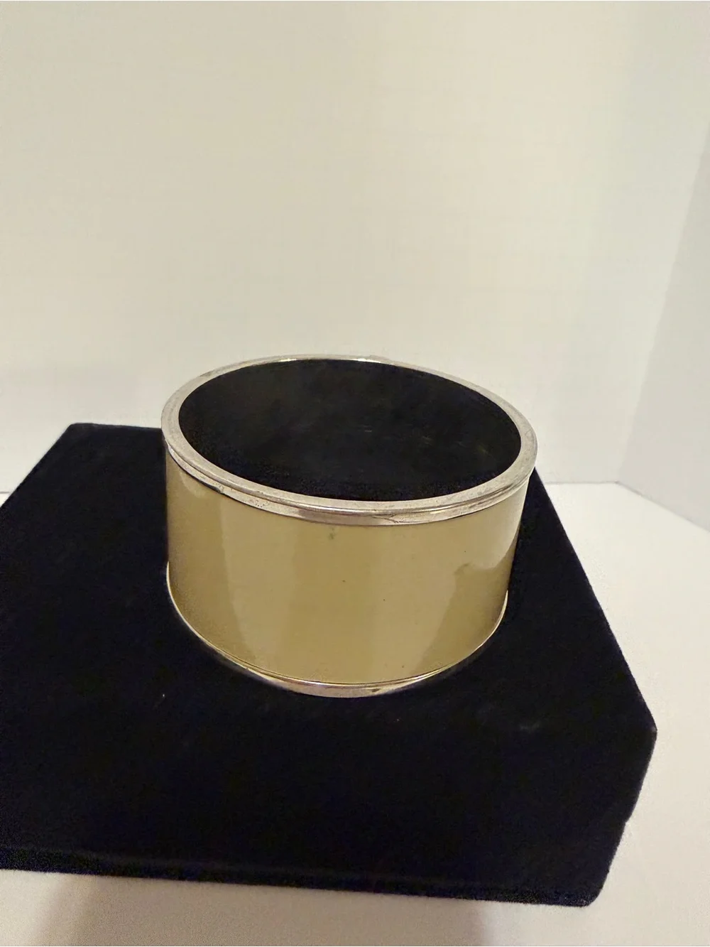 Vince Camaro Women’s Bracelet Bangle Cuff Putty Gray & Silver Logo